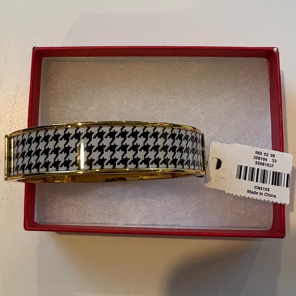 NWT Talbots Bracelet in Red Box - Picture 2 of 4